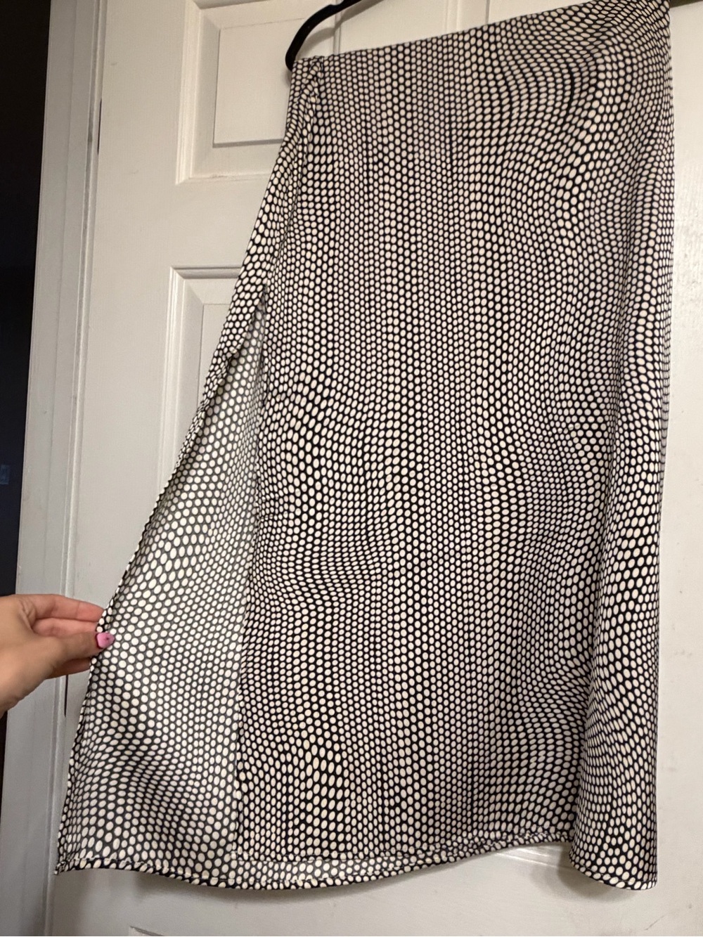 Midi Skirt Stradivarius with rip on seam
